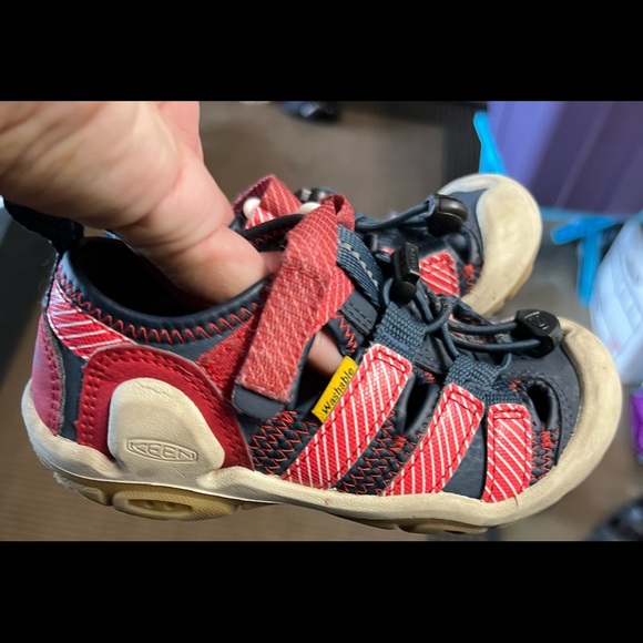 Keen 10 toddler - Picture 2 of 4